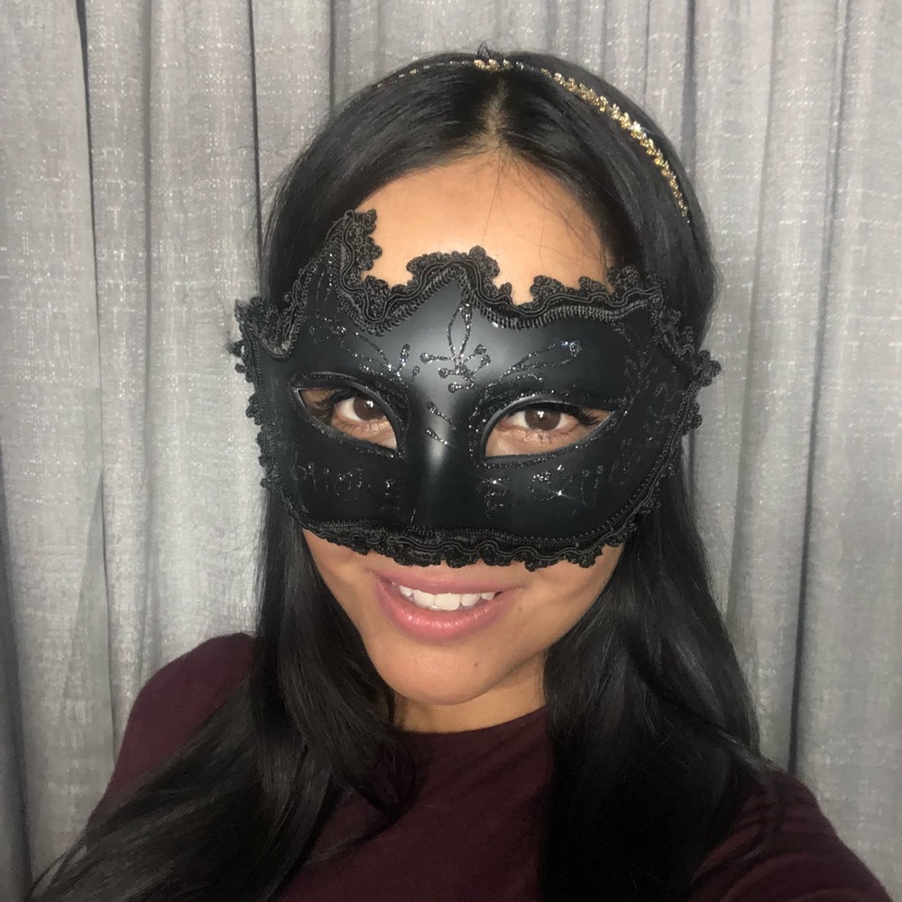 Meet your Posher, Nadia